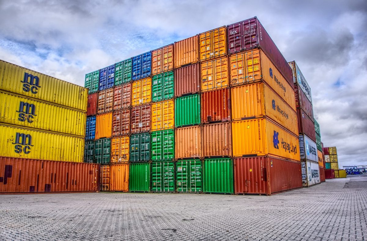 Can we marry a Docker container and a monolith?